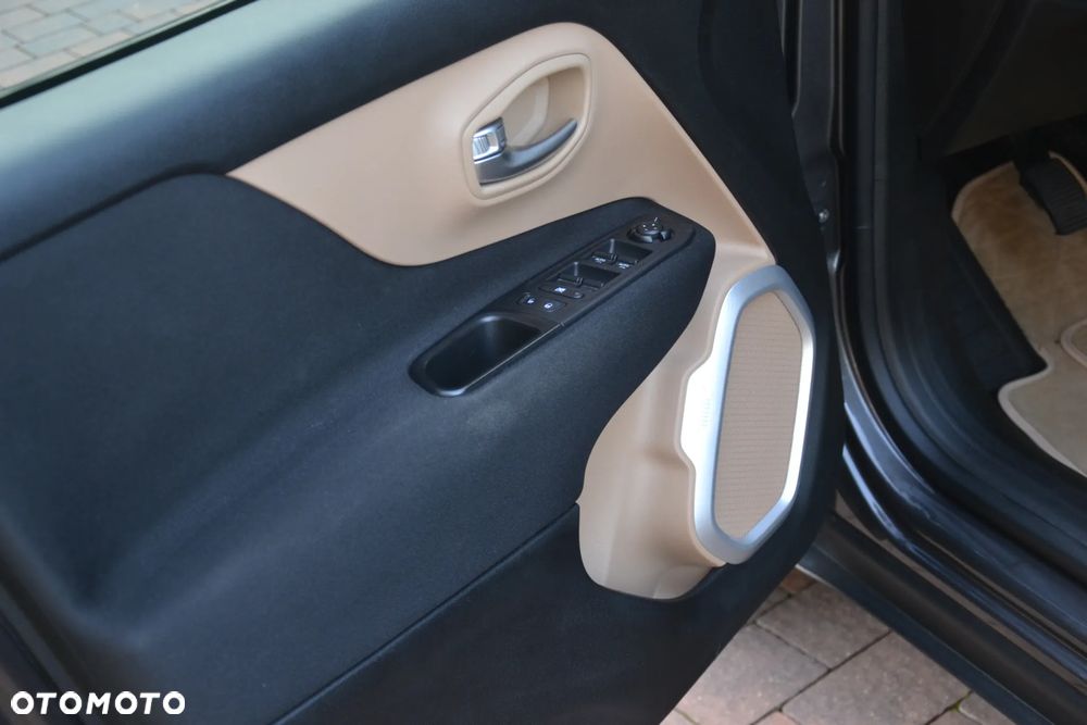 Jeep Renegade 1.6 E-TorQ Longitude FWD - 12