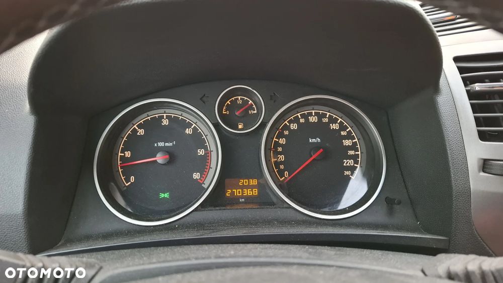 Opel Zafira 1.9 CDTI - 9