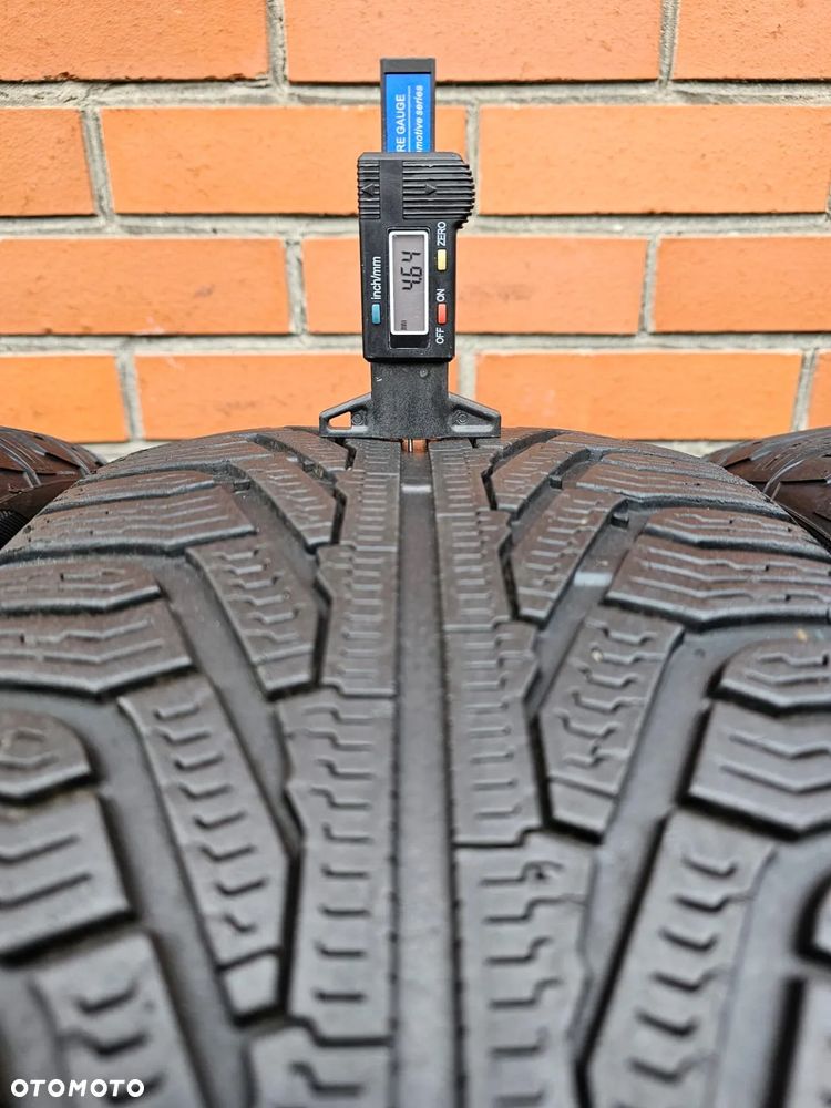 (O10) Ford Kuga Galaxy Volvo V60 Volkswagen Tiguan / 235/55R17 / Uniroyal MS Plus 77 - 6