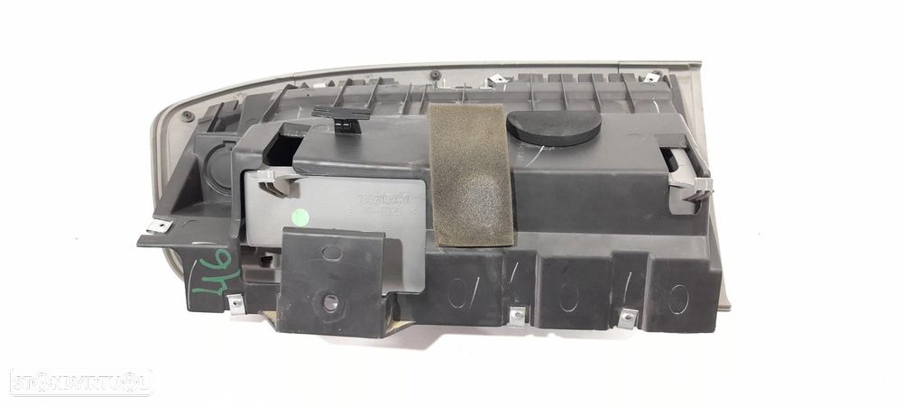 PORTA LUVAS FIAT DOBLO LIMUSINA 2008 - 3