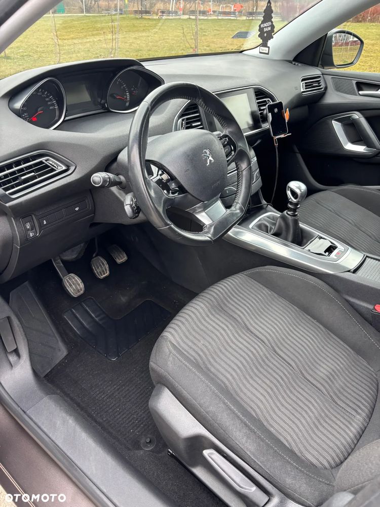 Peugeot 308 1.6 THP Allure - 5