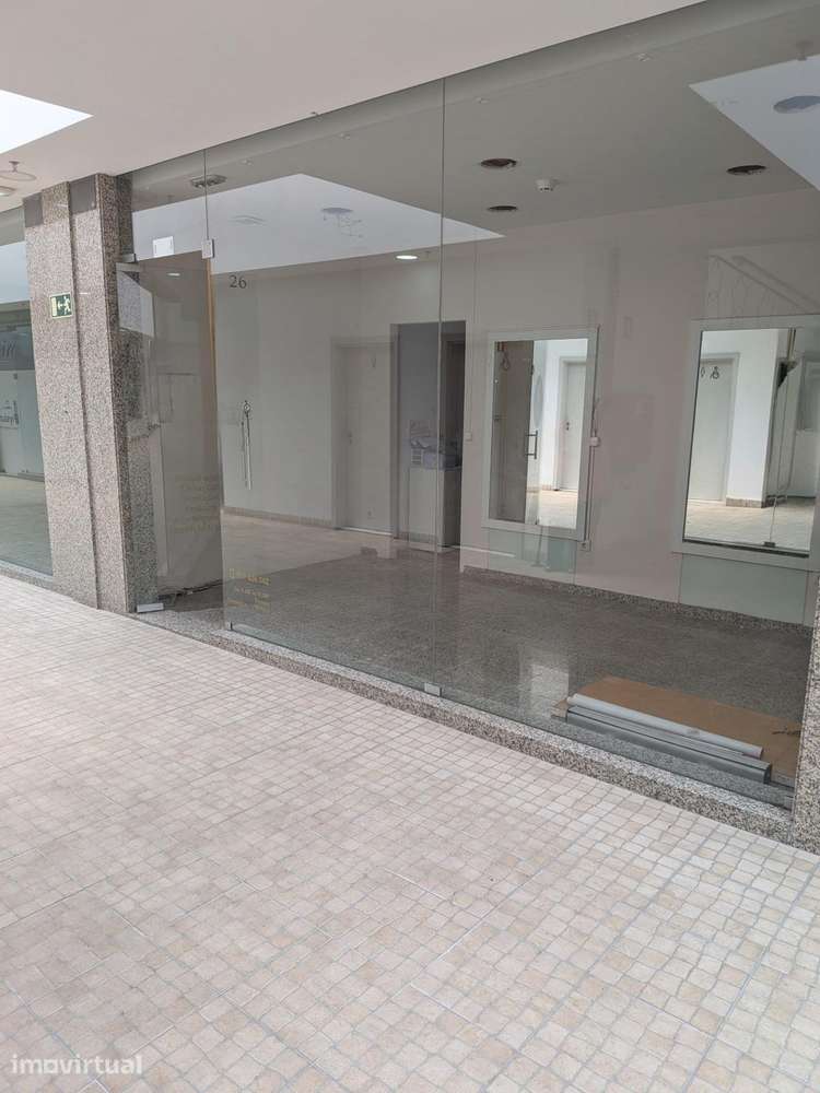 LOJA - AVENIDA CENTRAL - Grande imagem: 2/5