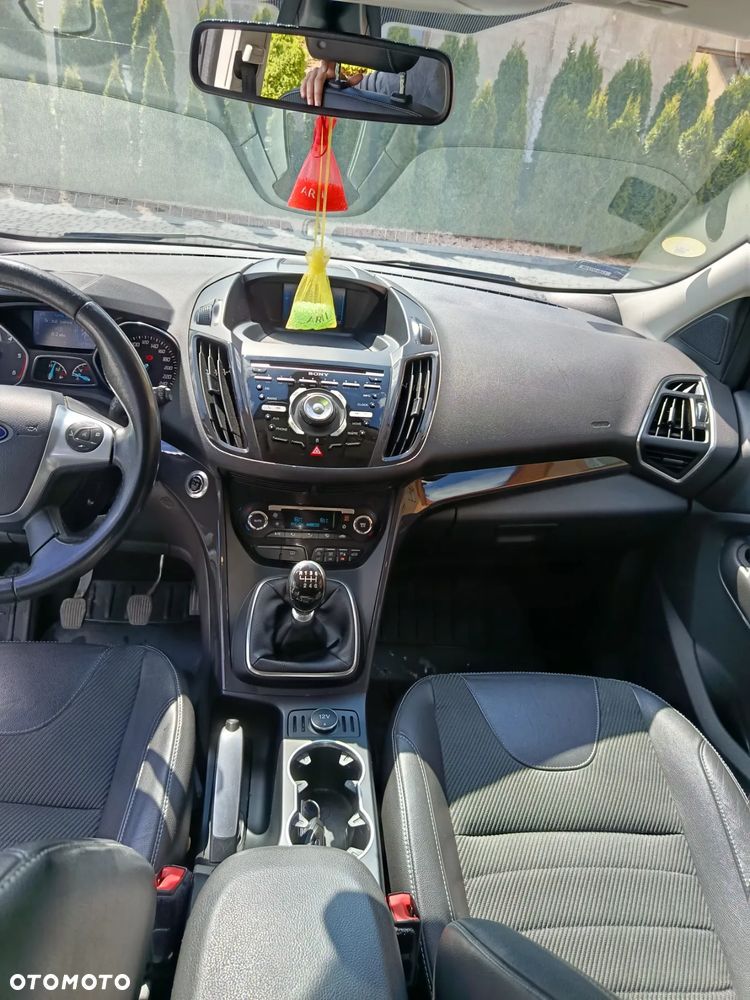 Ford Kuga 2.0 TDCi FWD Titanium - 13