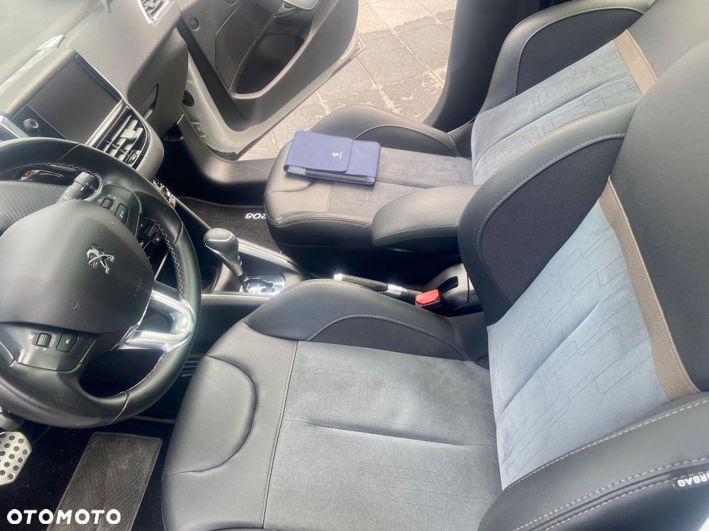Peugeot 208 PureTech 110 Stop & Start EAT6 Allure - 15