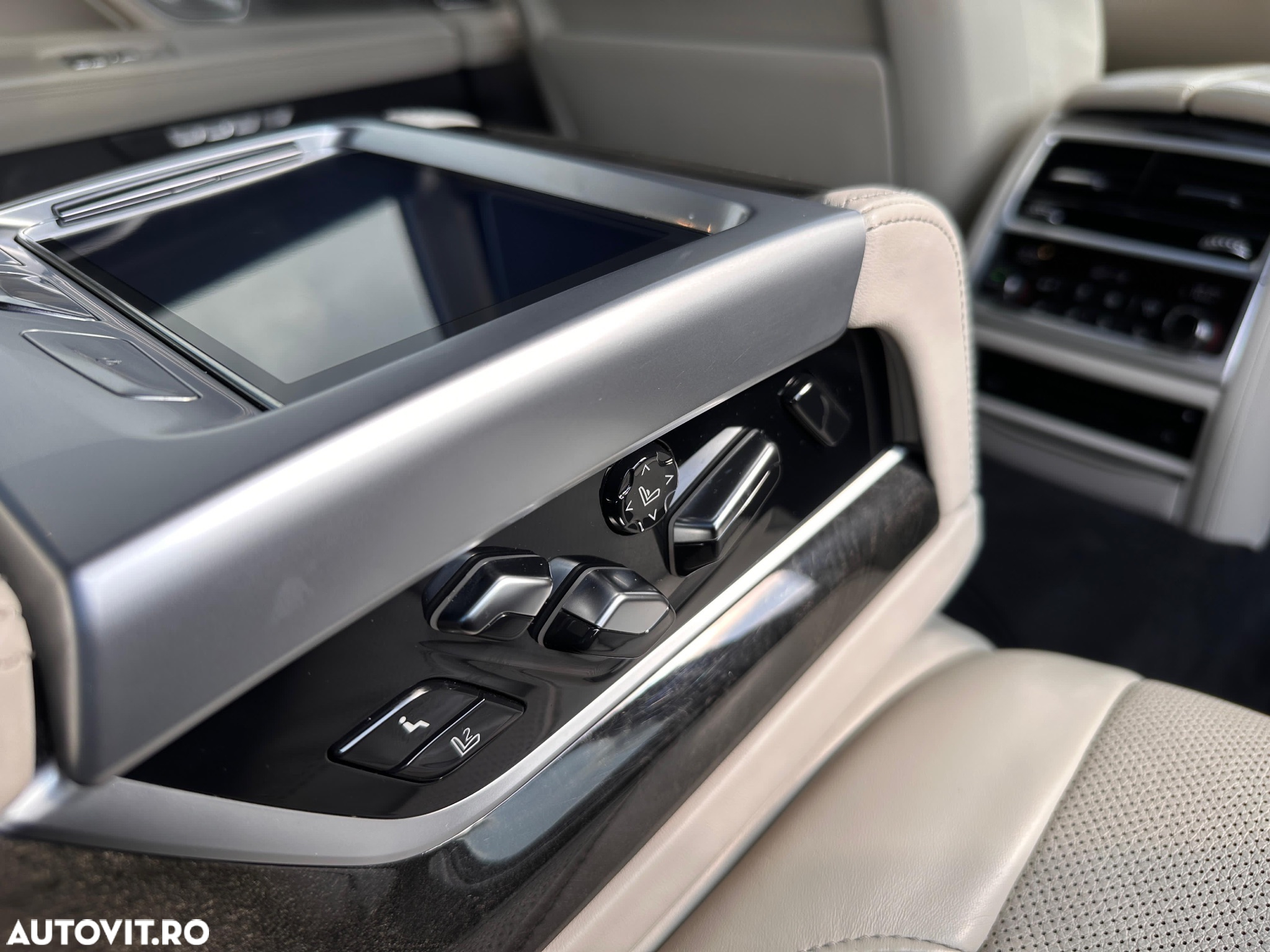 BMW Seria 7 730Ld xDrive - 19