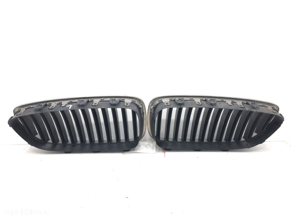 ATRAPA GRILL  BMW 5 Touring (F11) 2009 - 2017 530 d 190 kW [258 KM] olej napędowy 2011 - 2017 - 2