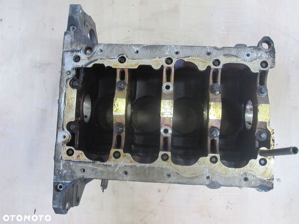 CORSA ASTRA 1.4 16V A14XER 13r 100KM blok nominalny silnika 55561961 - 8