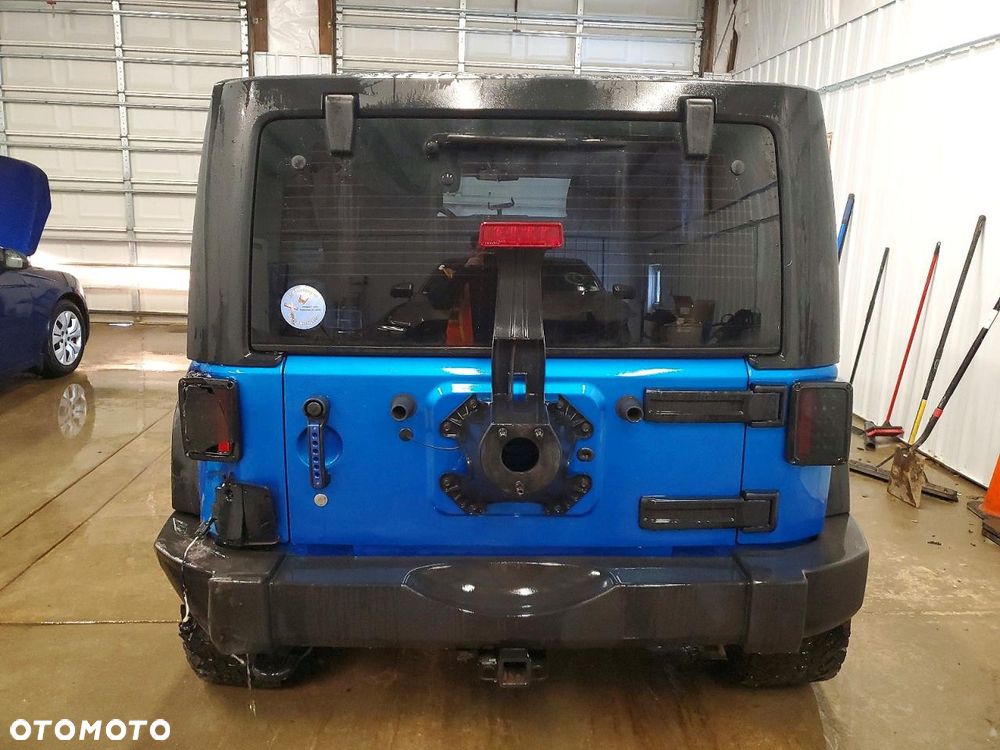 Jeep Wrangler - 7