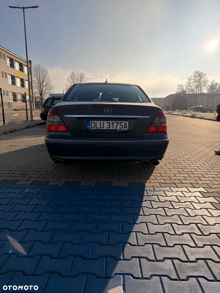 Mercedes-Benz Klasa E 280 4-Matic Avantgarde - 19