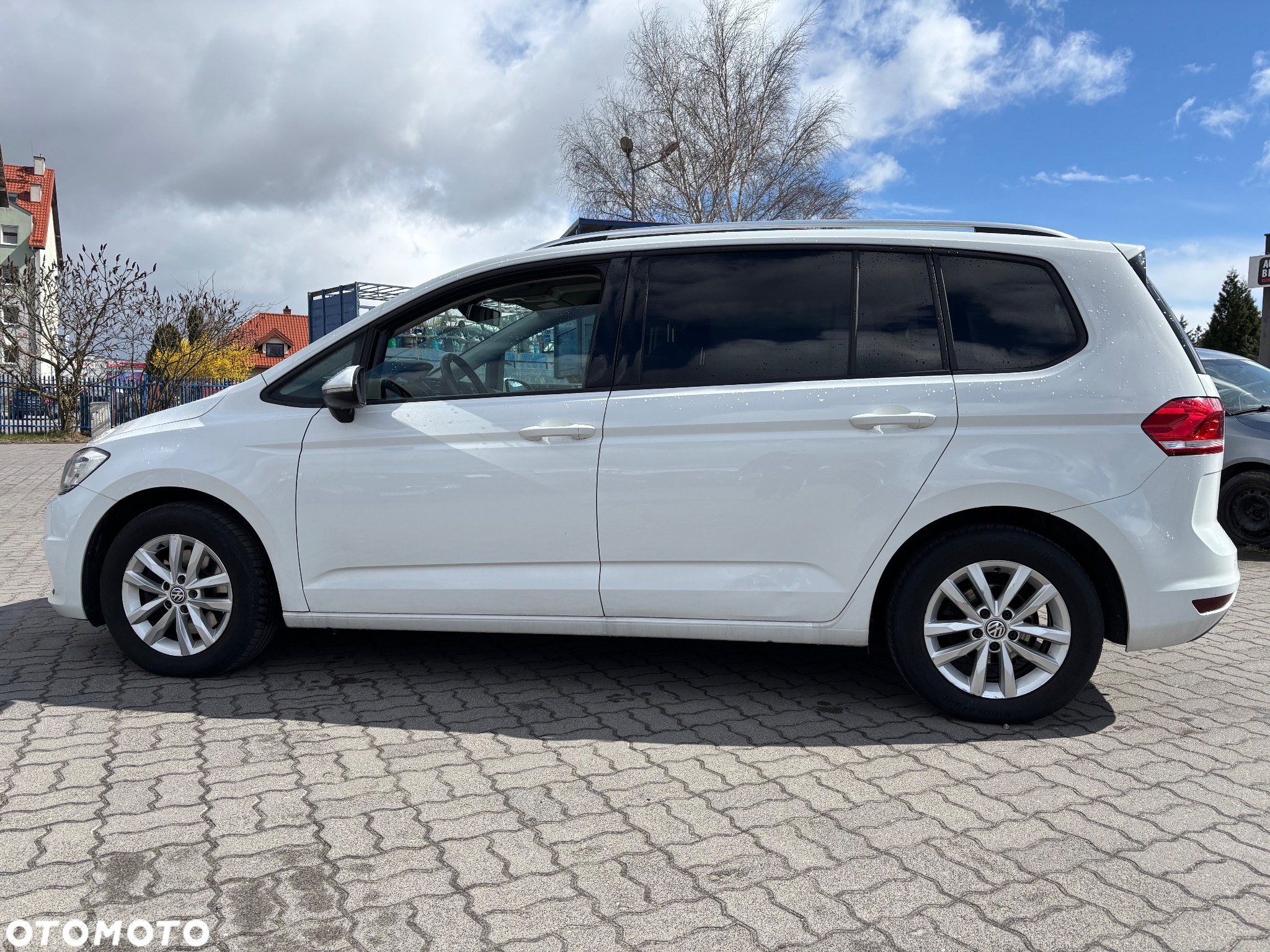 Volkswagen Touran 1.6 TDI SCR (BlueMotion Technology) DSG Comfortline - 3