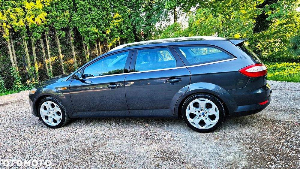 Ford Mondeo 2.0 Ghia X100 / X - 21