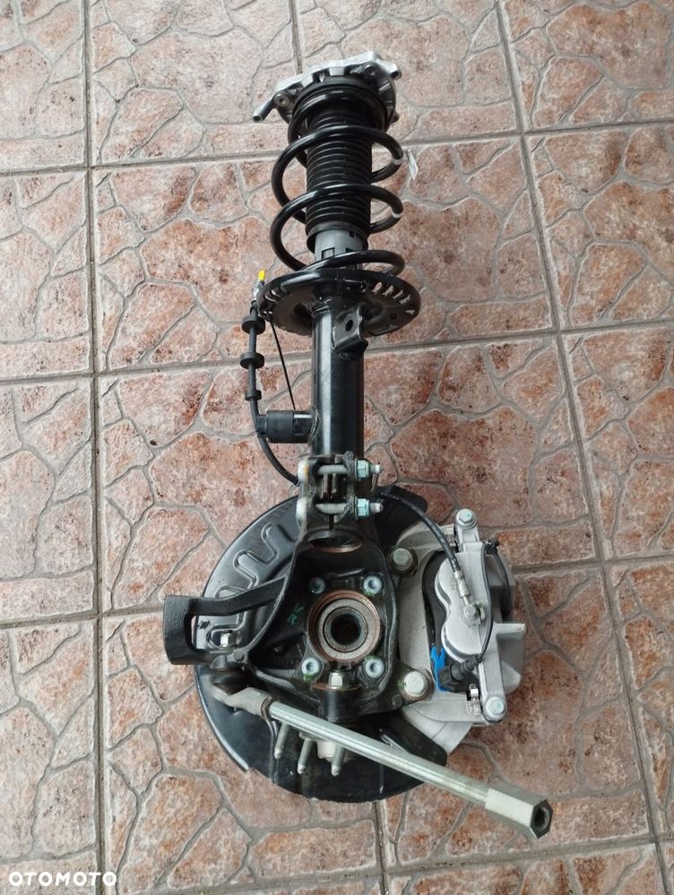 Zawieszenie amortyzator piasta prawa VW ID BUZZ 1N3 - 2