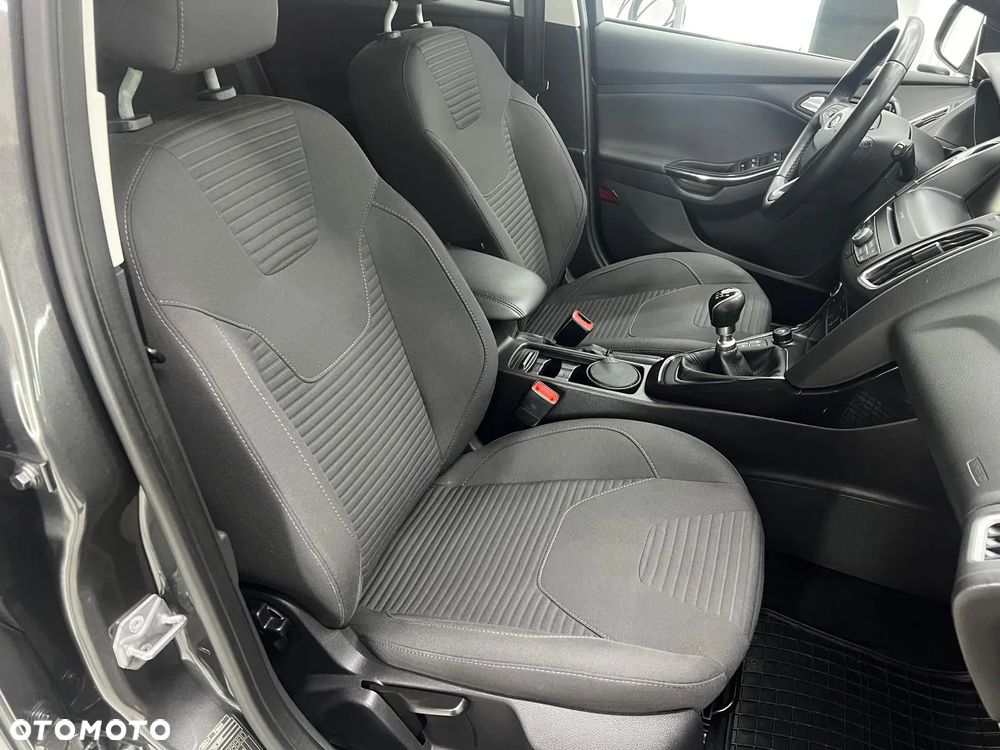 Ford Focus - 17