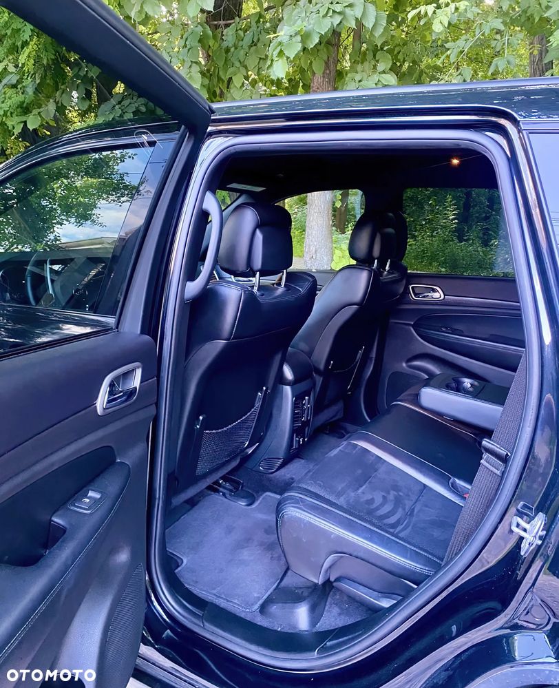 Jeep Grand Cherokee - 10