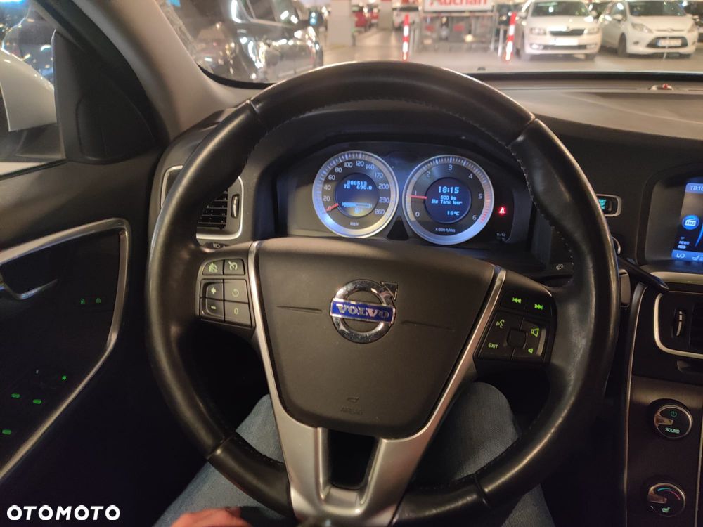 Volvo S60 D2 - 4