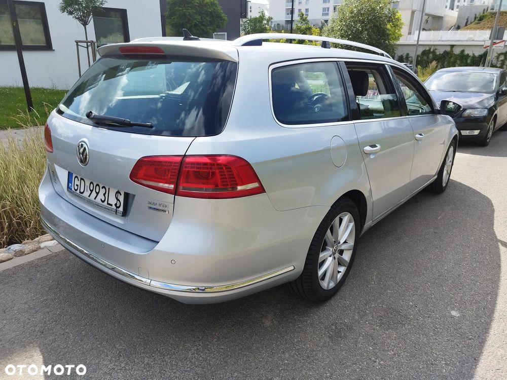 Volkswagen Passat 2.0 TDI Highline - 10