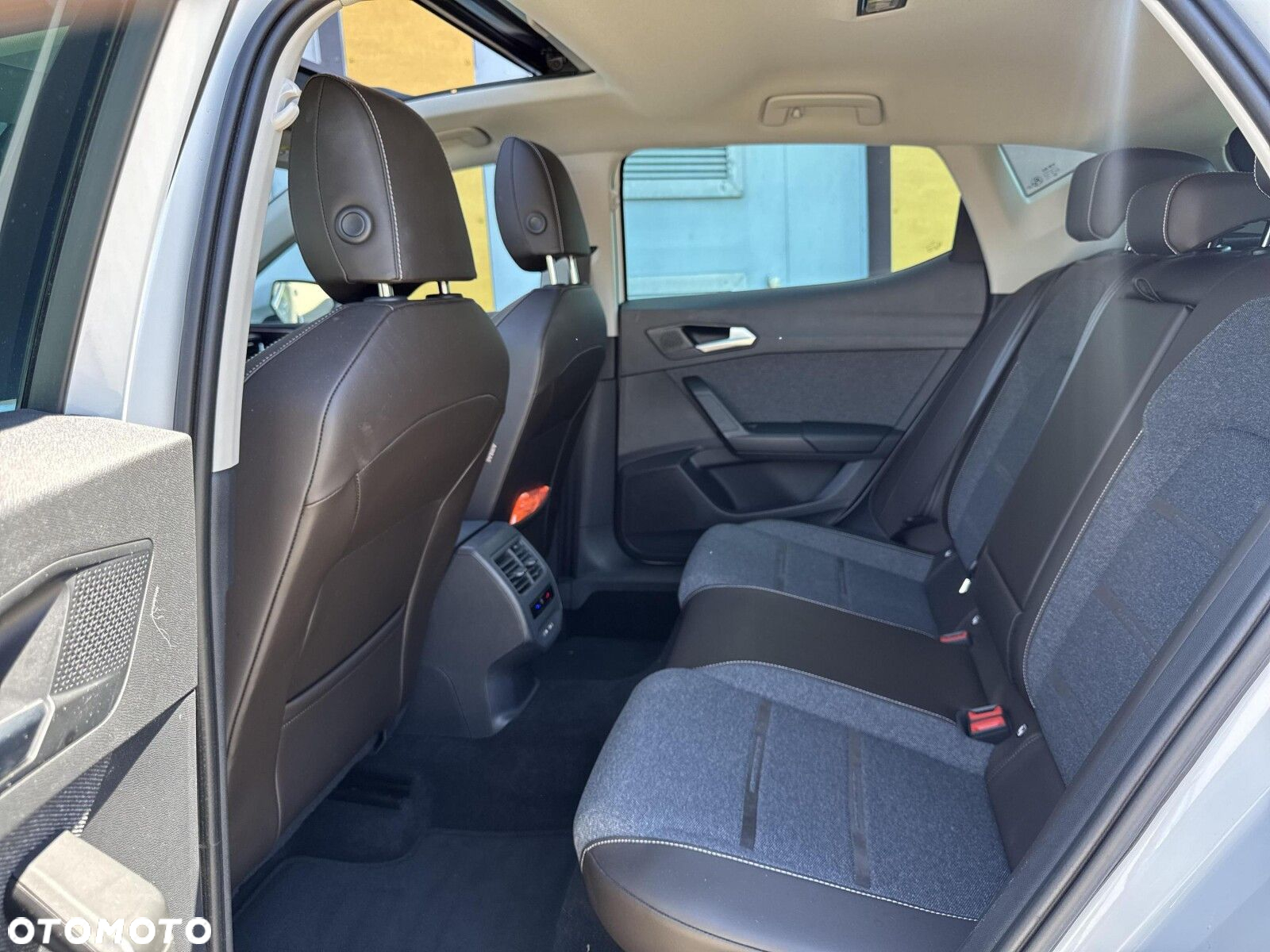 Seat Leon 2.0 TDI Xcellence DSG - 11