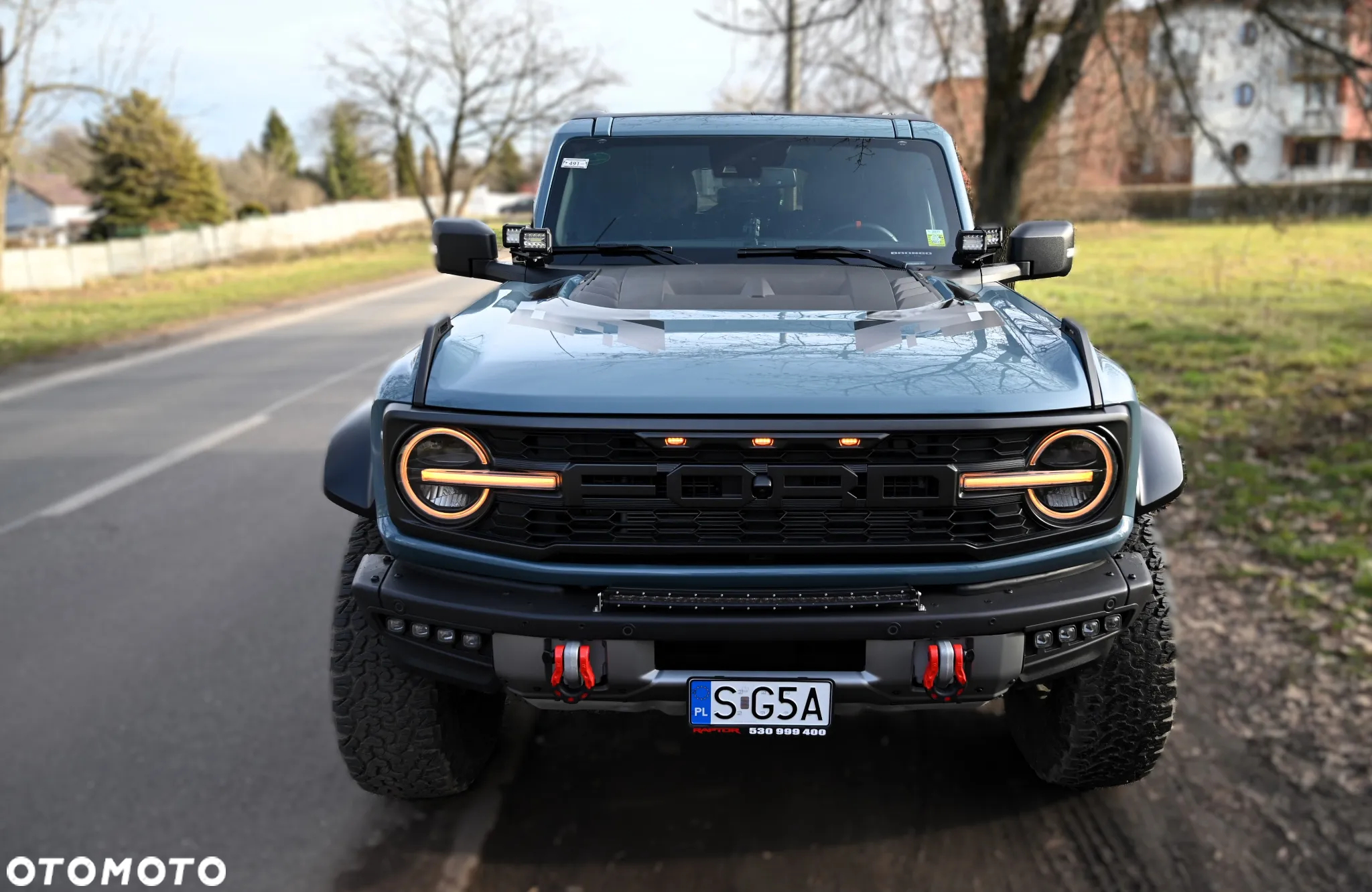 Ford Bronco - 10
