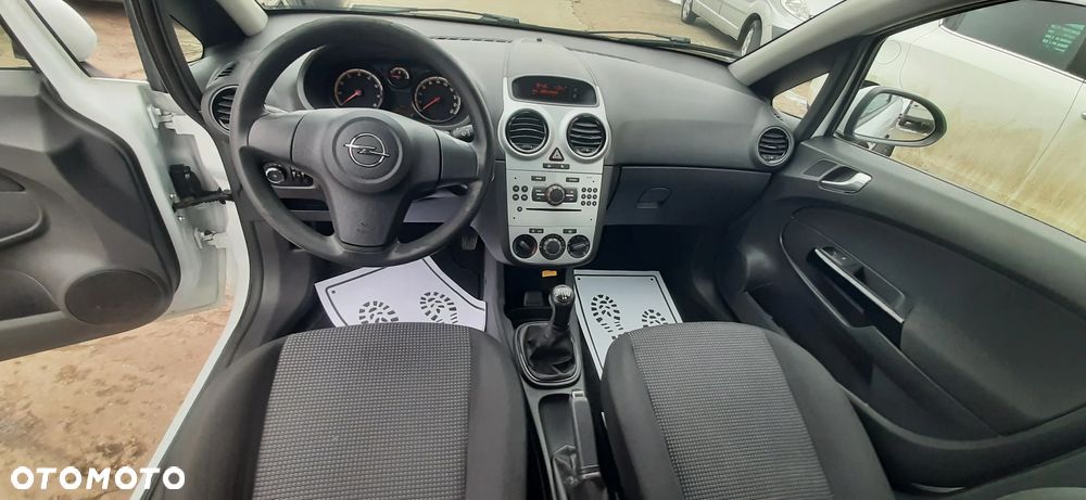 Opel Corsa - 36