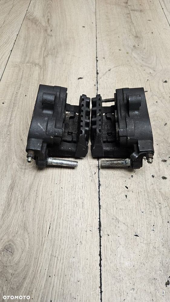 Zaciski hamulcowe Nissin przód - 11