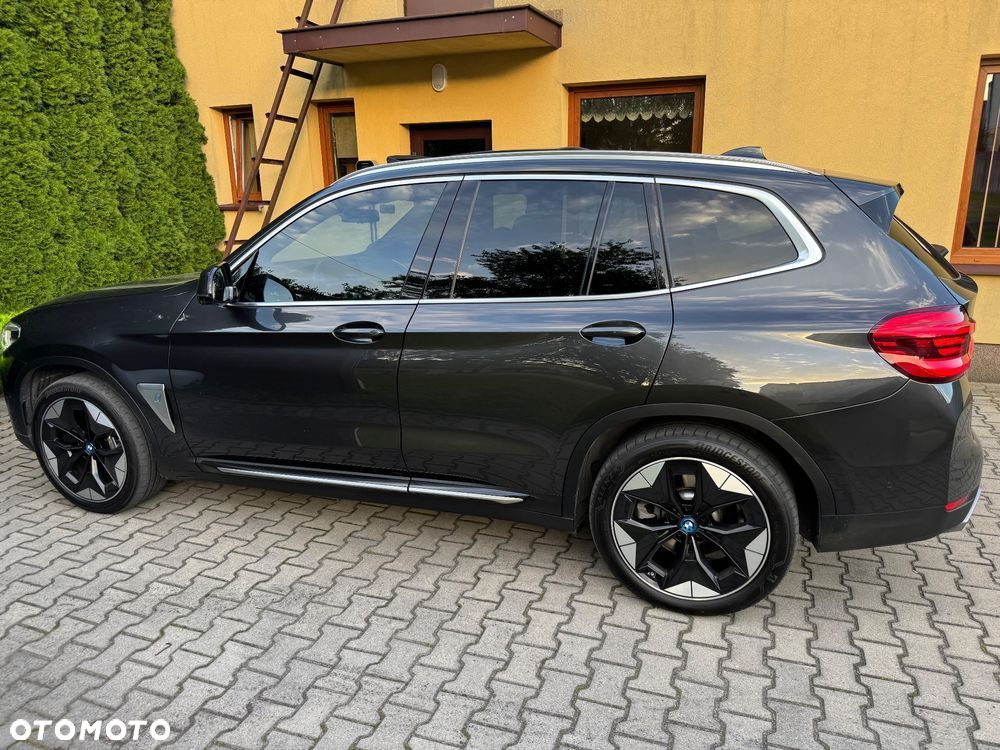 BMW iX3 80kWh Impressive - 9