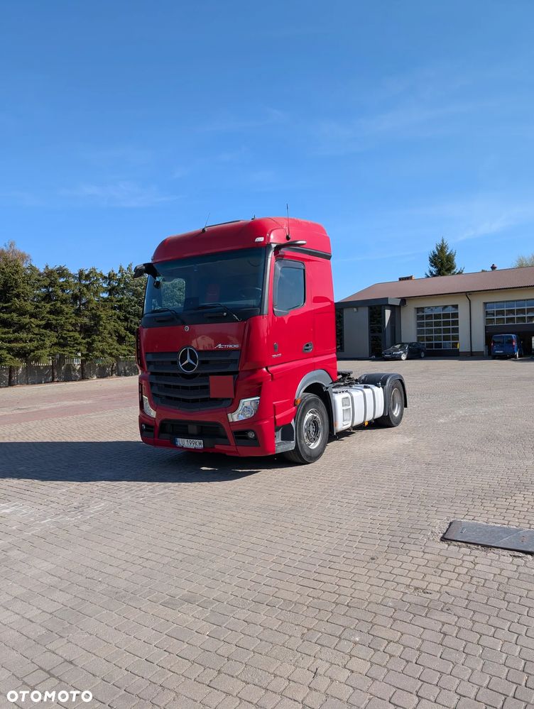 Mercedes-Benz Actros - 1