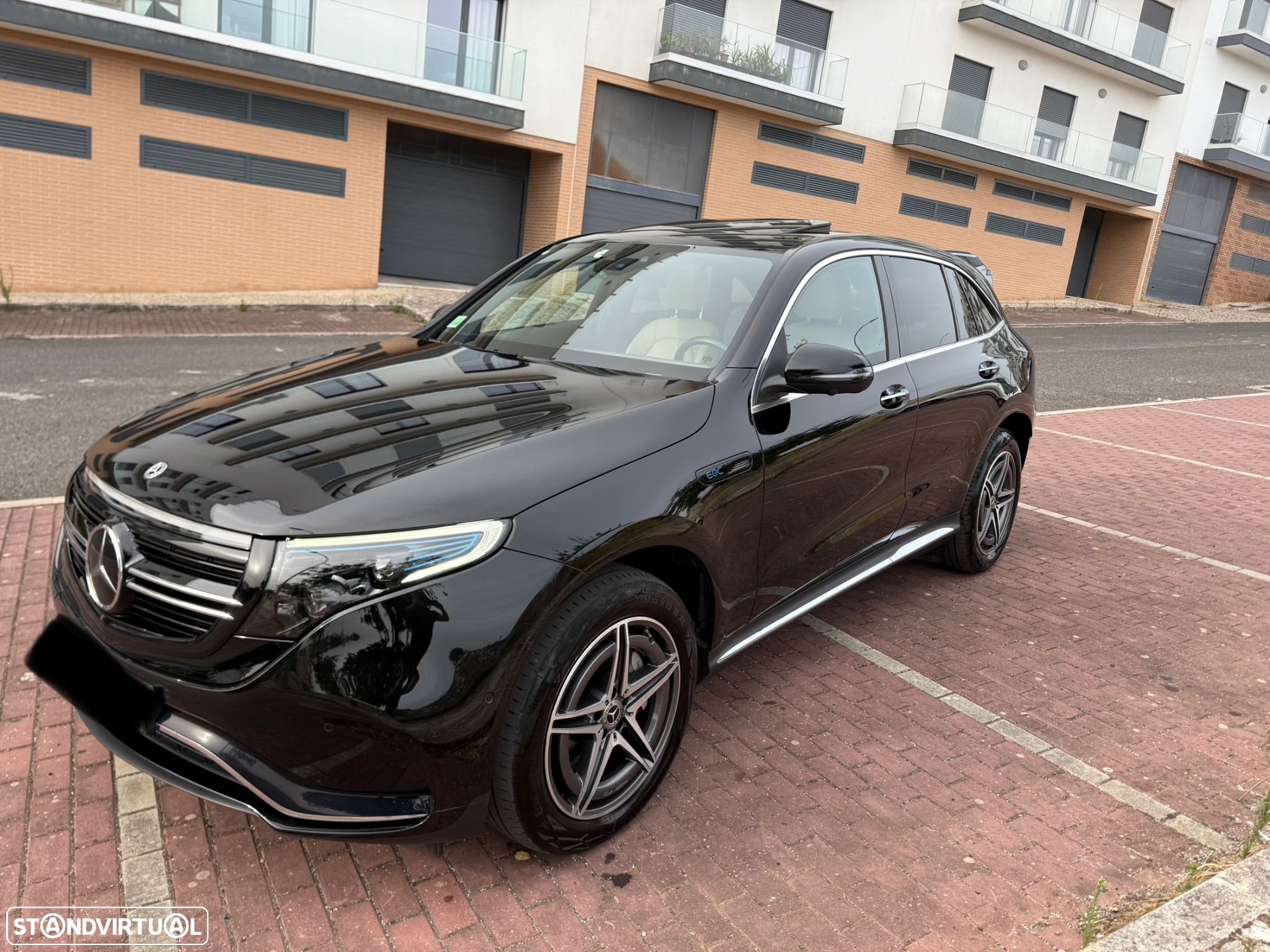 Mercedes-Benz EQC 400 4Matic AMG Line - 1