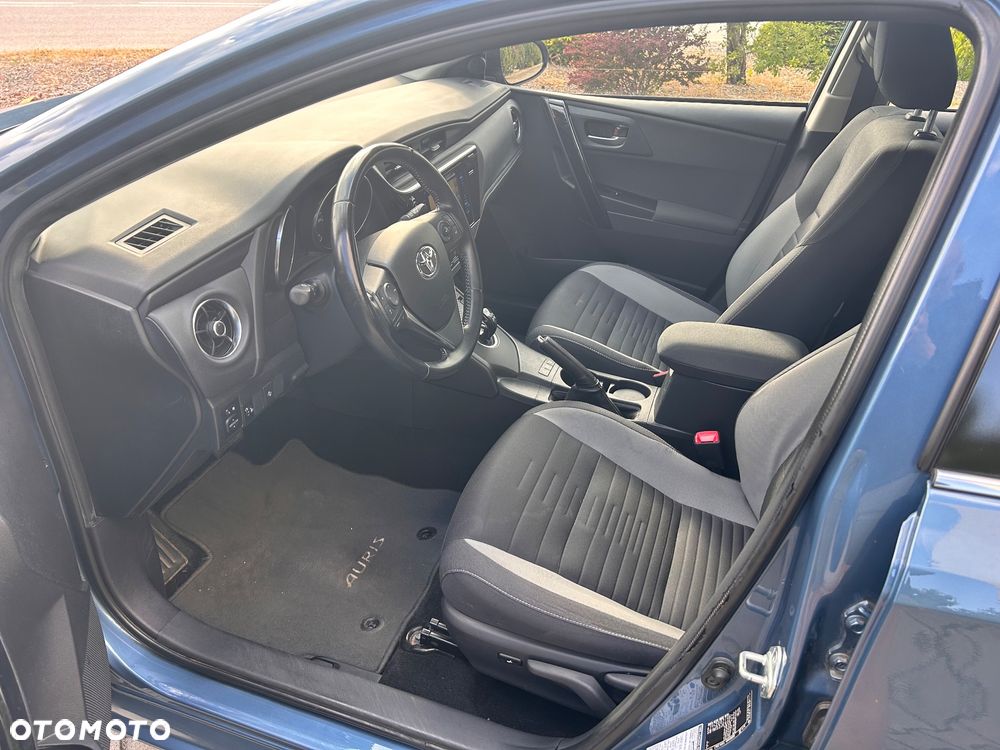 Toyota Auris - 24