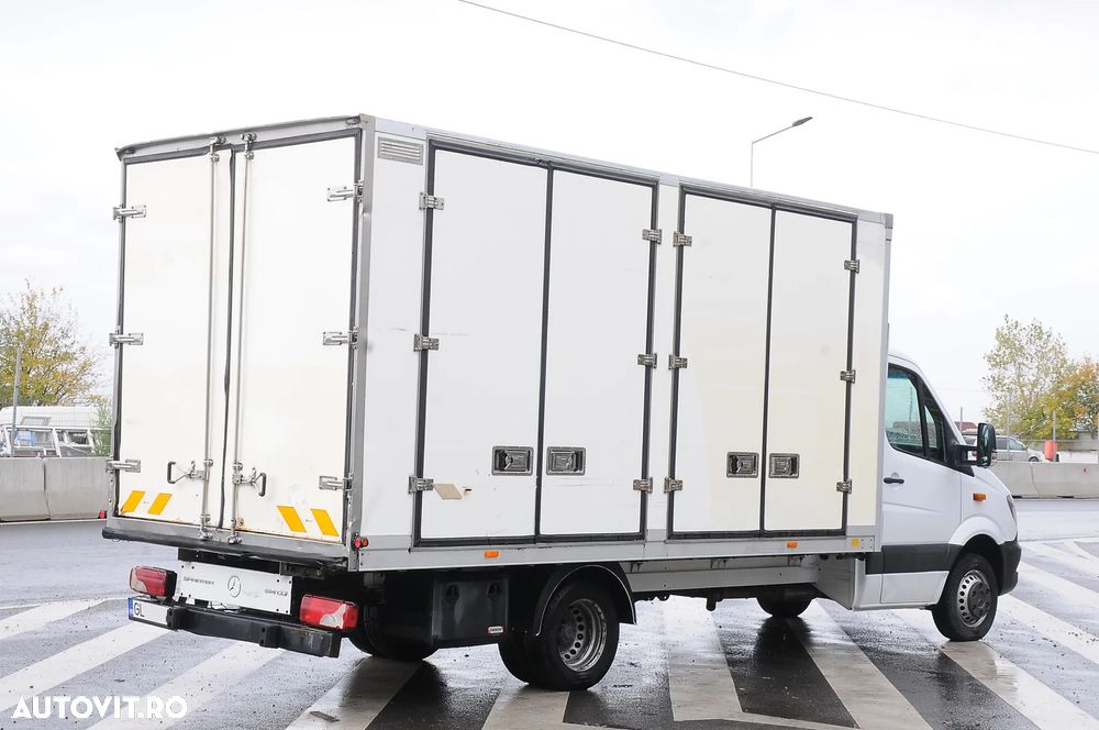 Mercedes-Benz Sprinter - 3