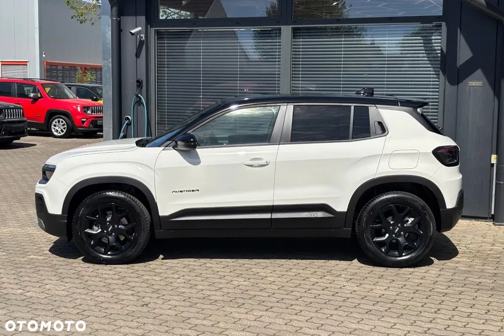 Jeep Avenger 1.2 T3 mHEV Black Edition FWD eDCT6 - 5