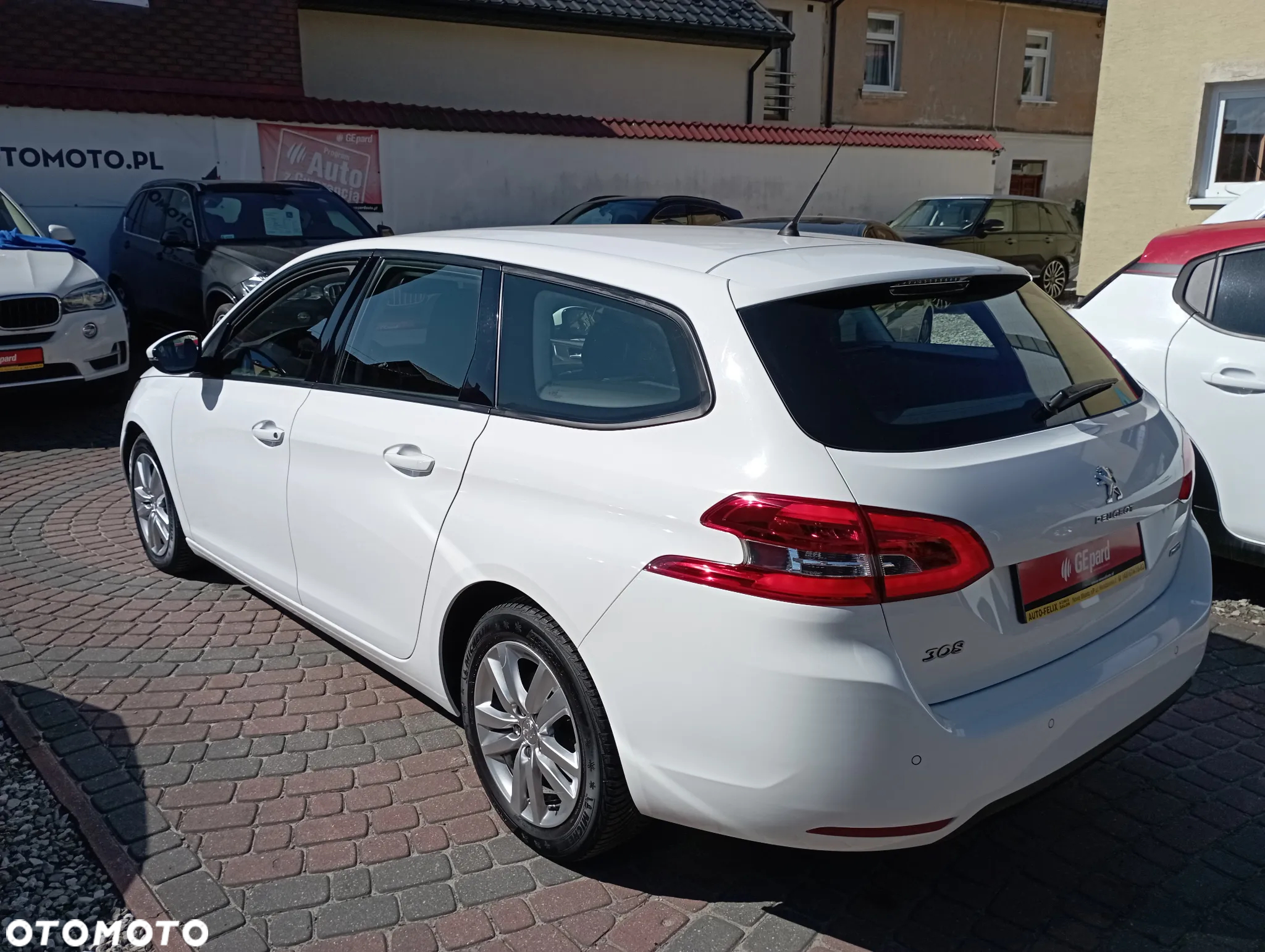 Peugeot 308 SW 1.6 BlueHDi Active S&S - 4