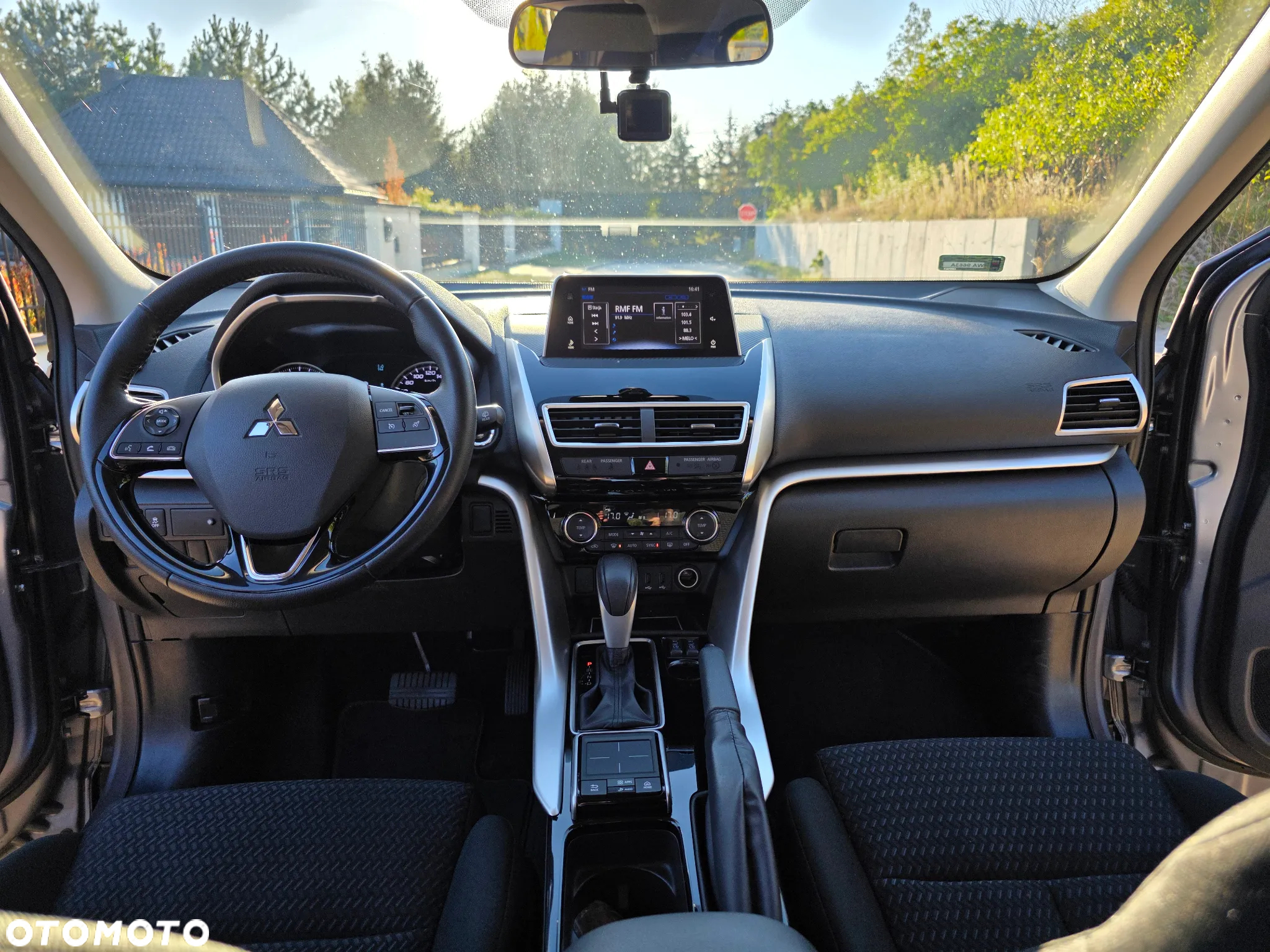 Mitsubishi Eclipse Cross - 37