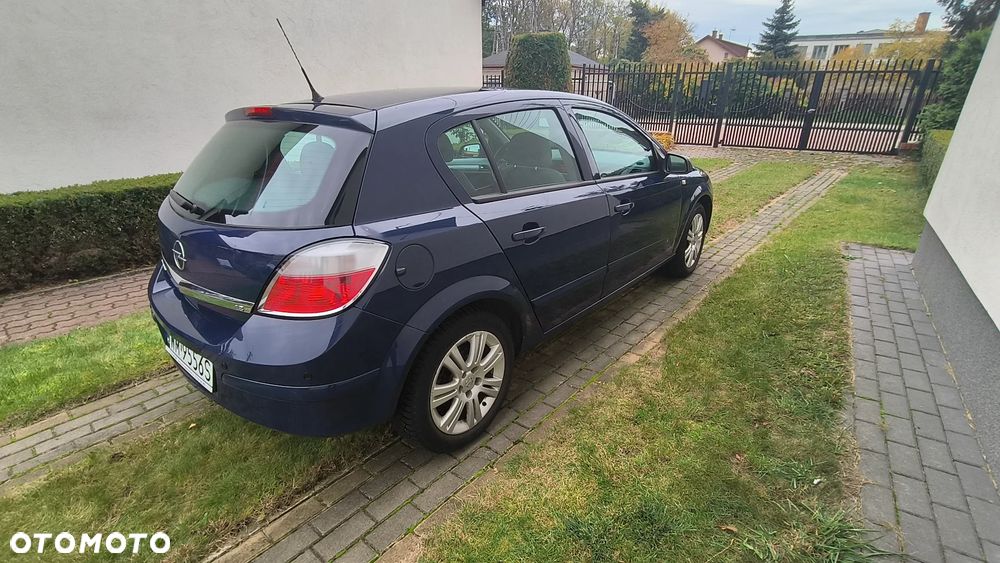 Opel Astra 2004 photo 3