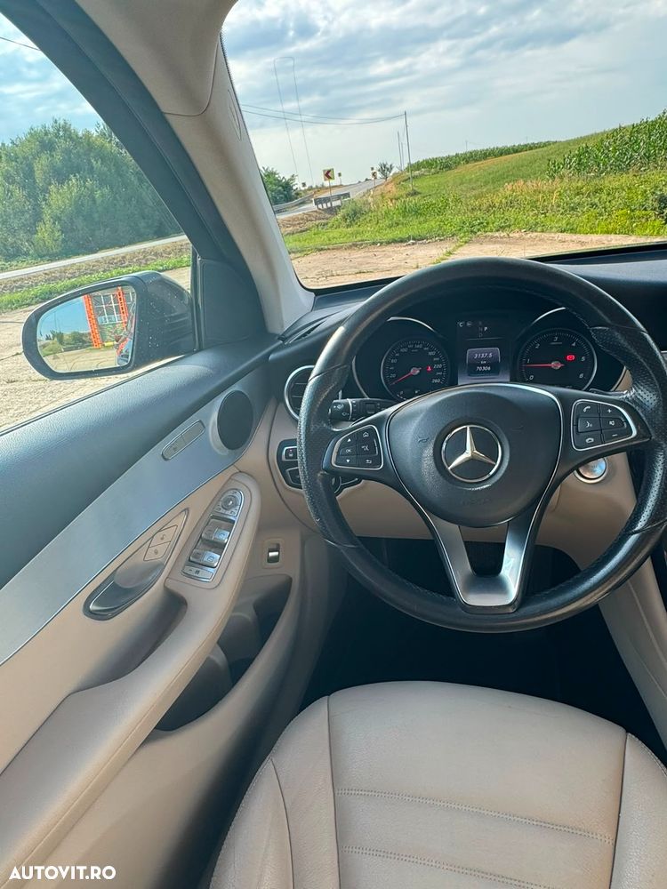 Mercedes-Benz GLC - 11
