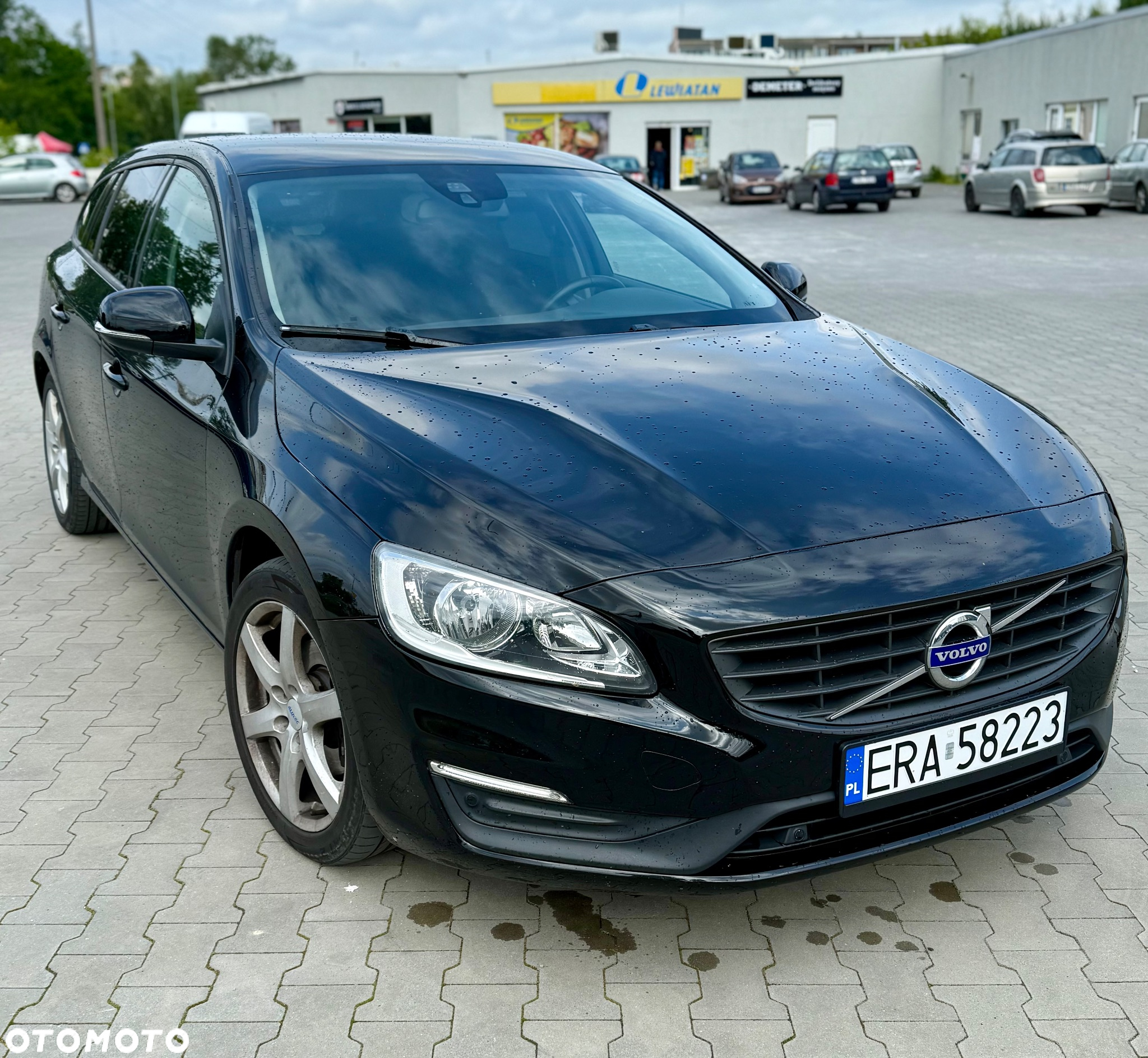 Volvo V60 D2 Drive-E Momentum - 14