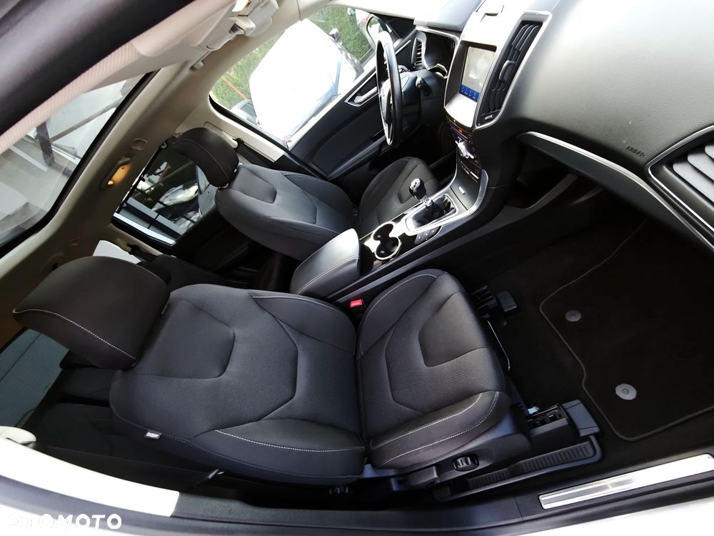 Ford S-Max 2.0 EcoBlue TITANIUM - 30