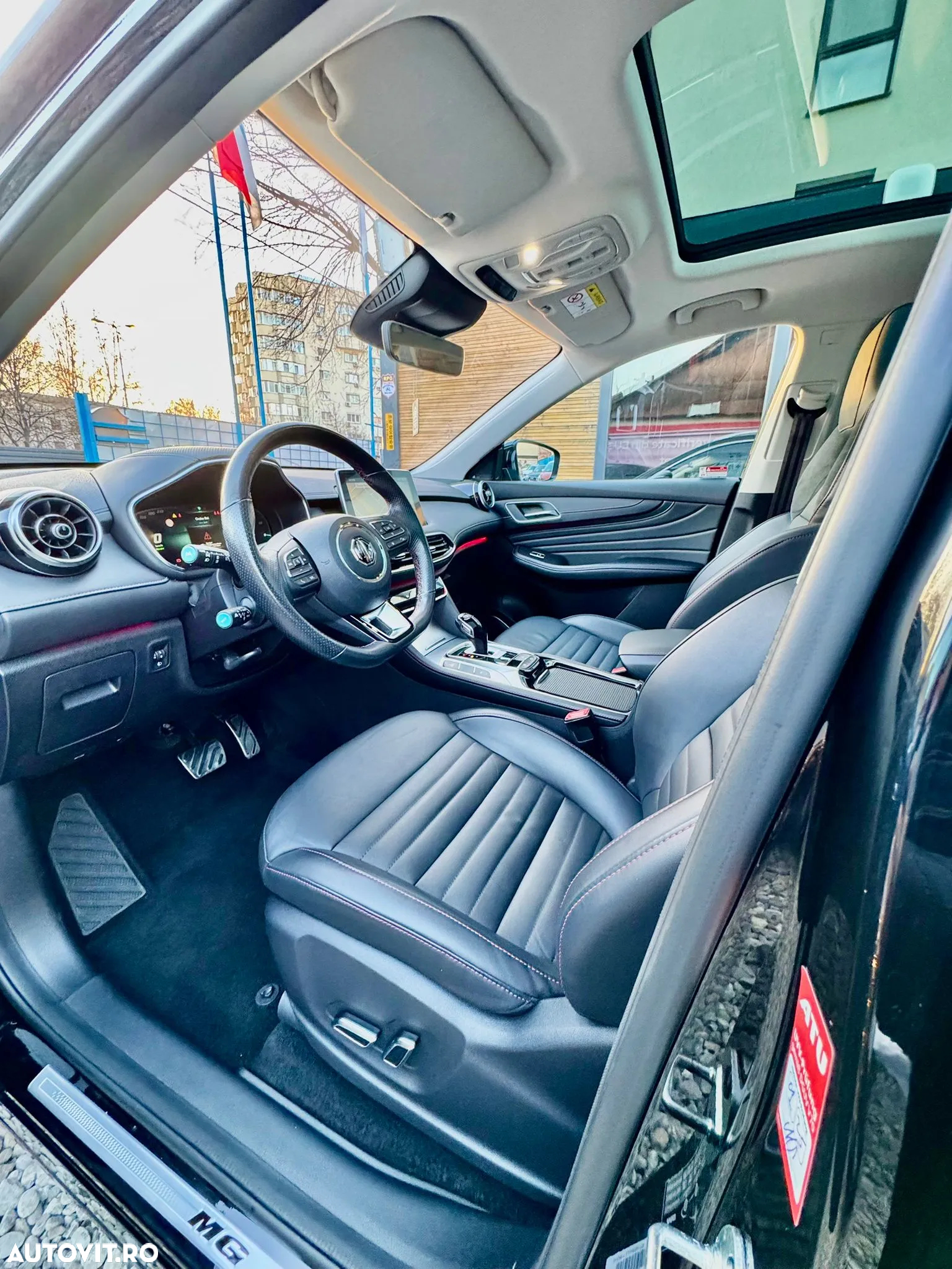 MG EHS 1.5T-GDI PHEV Luxury - 5