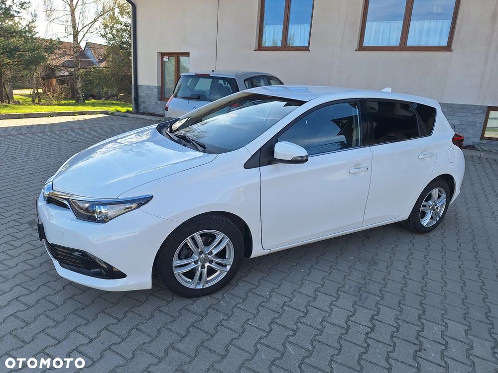 Toyota Auris 1.2 Turbo Design Edition - 35