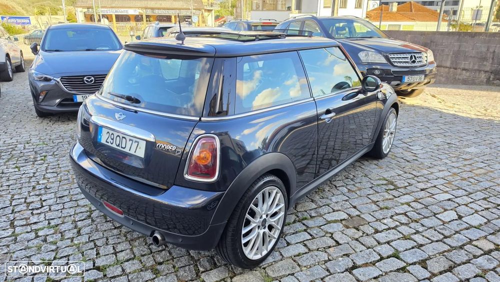 MINI 3 Portas Cooper D - 4