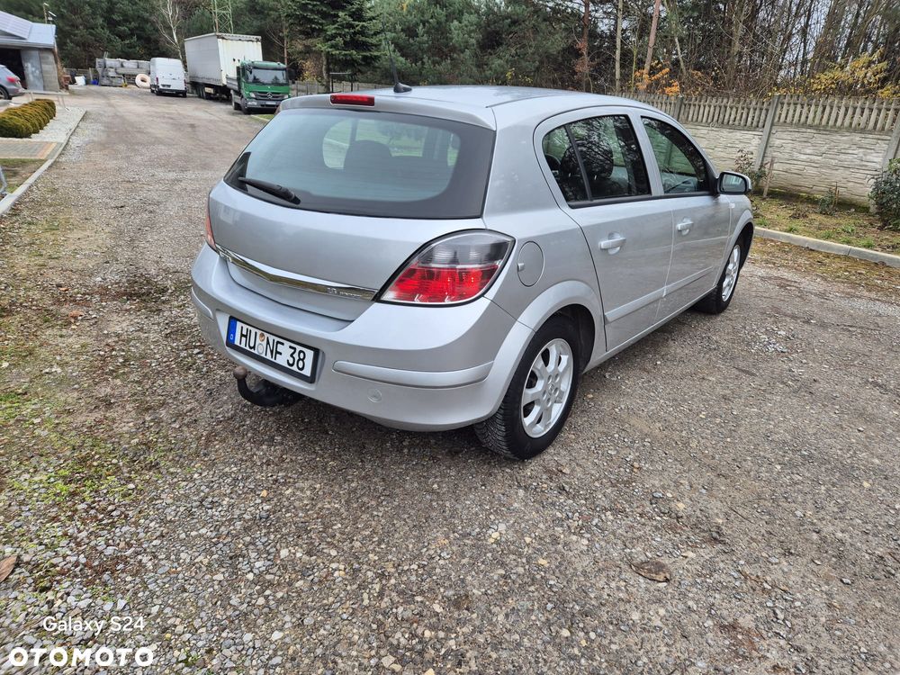 Opel Astra 1.6 - 4