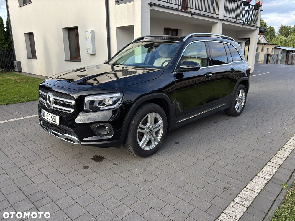 Mercedes-Benz GLB 250 4Matic 8G-DCT - 2