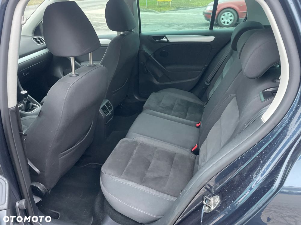 Volkswagen Golf 2.0 TDI DPF 4Motion Highline - 12