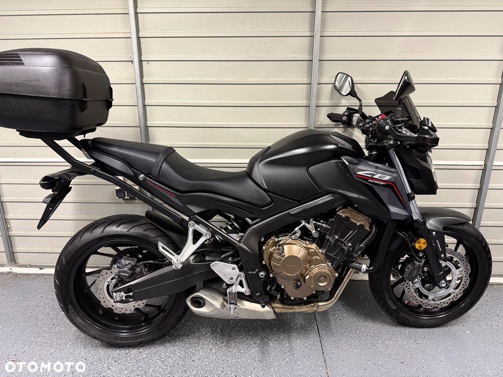 Honda CB - 2