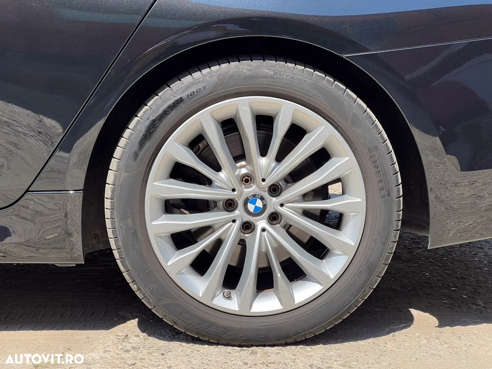 BMW Seria 5 520d xDrive Aut. - 34