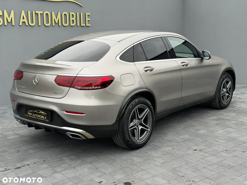 Mercedes-Benz GLC 300 4Matic 9G-TRONIC AMG Line - 9