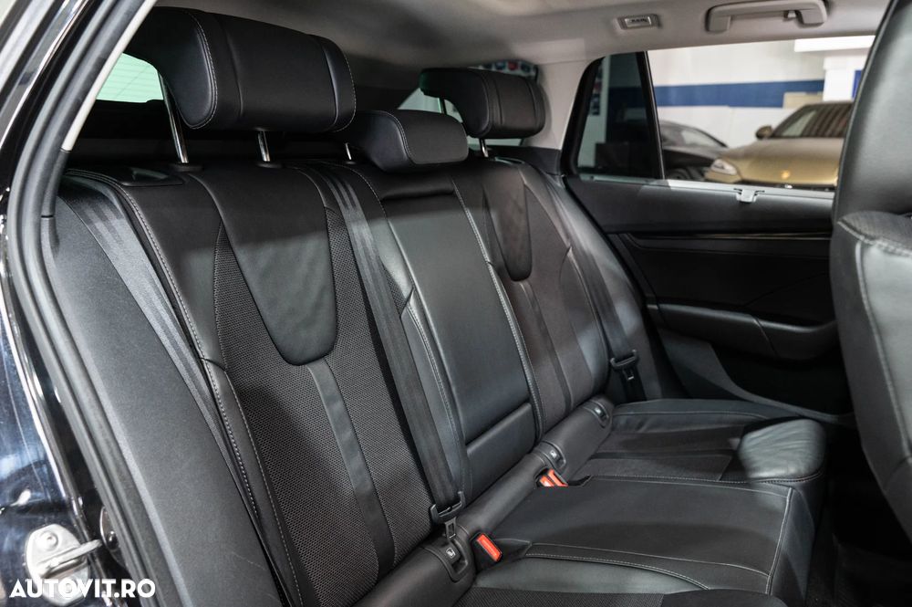 Skoda Octavia 2.0 TDI DSG Style - 8