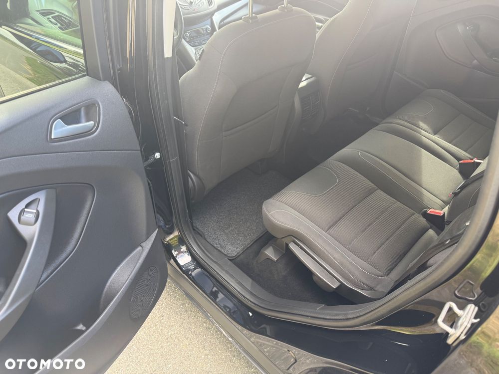 Ford Kuga 2.0 TDCi 2x4 Individual - 17