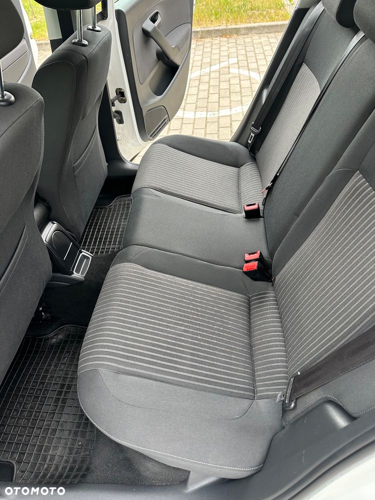 Volkswagen Polo 1.2 TSI Blue Motion Technology Highline - 25