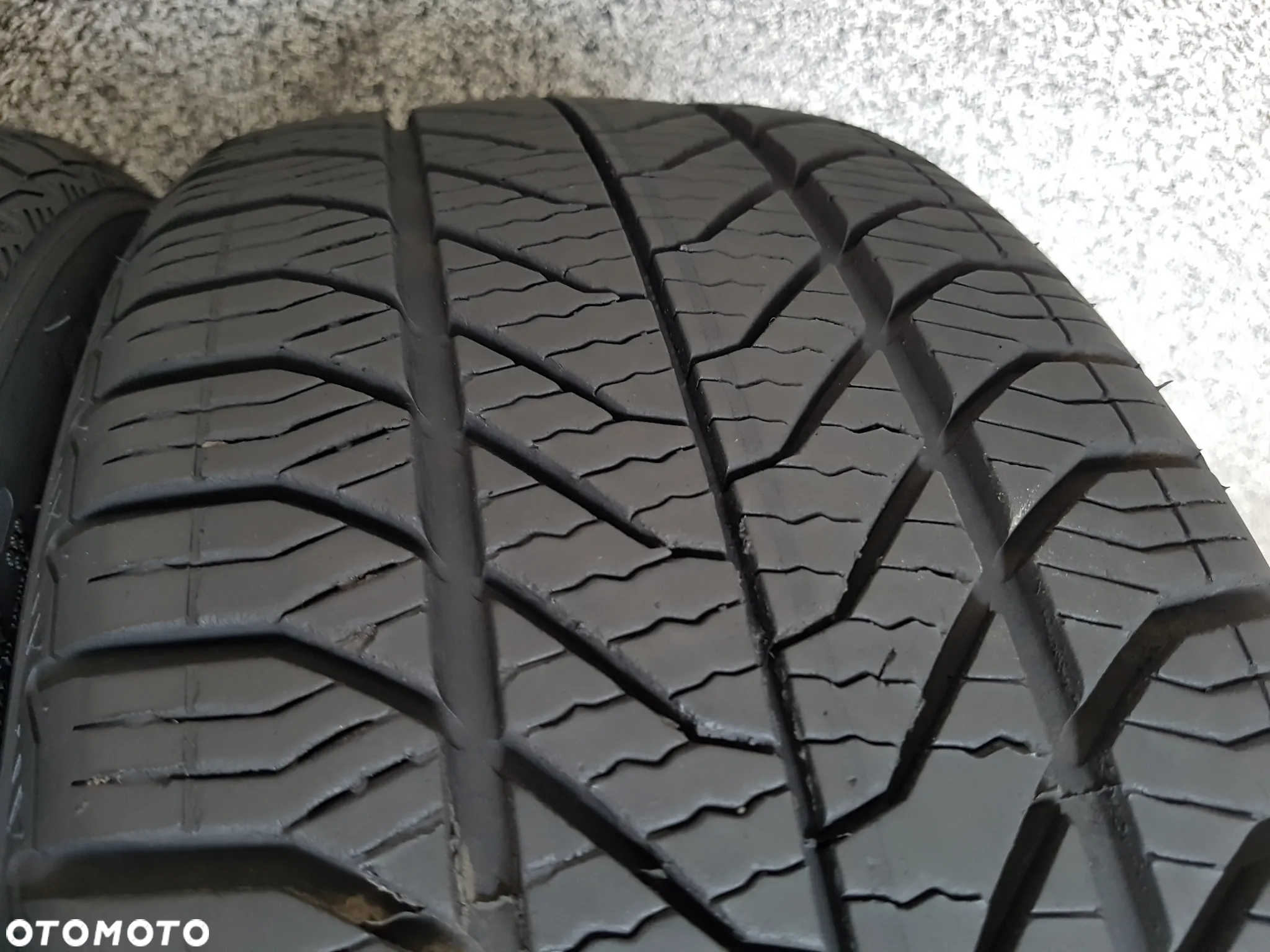 OPONY CAŁOROCZNE 4SEASON   195/45R16   195/45/16 DURATURN - 24