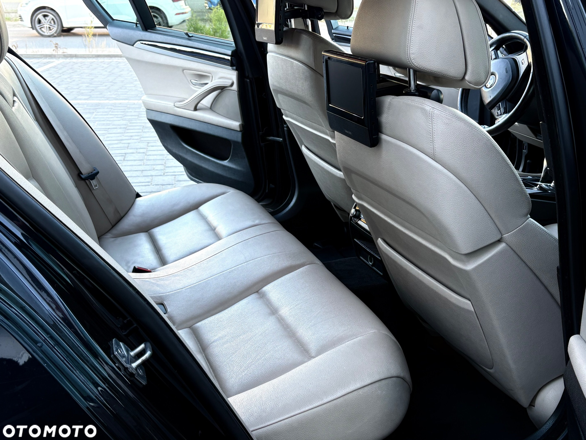 BMW Seria 5 530d xDrive - 9